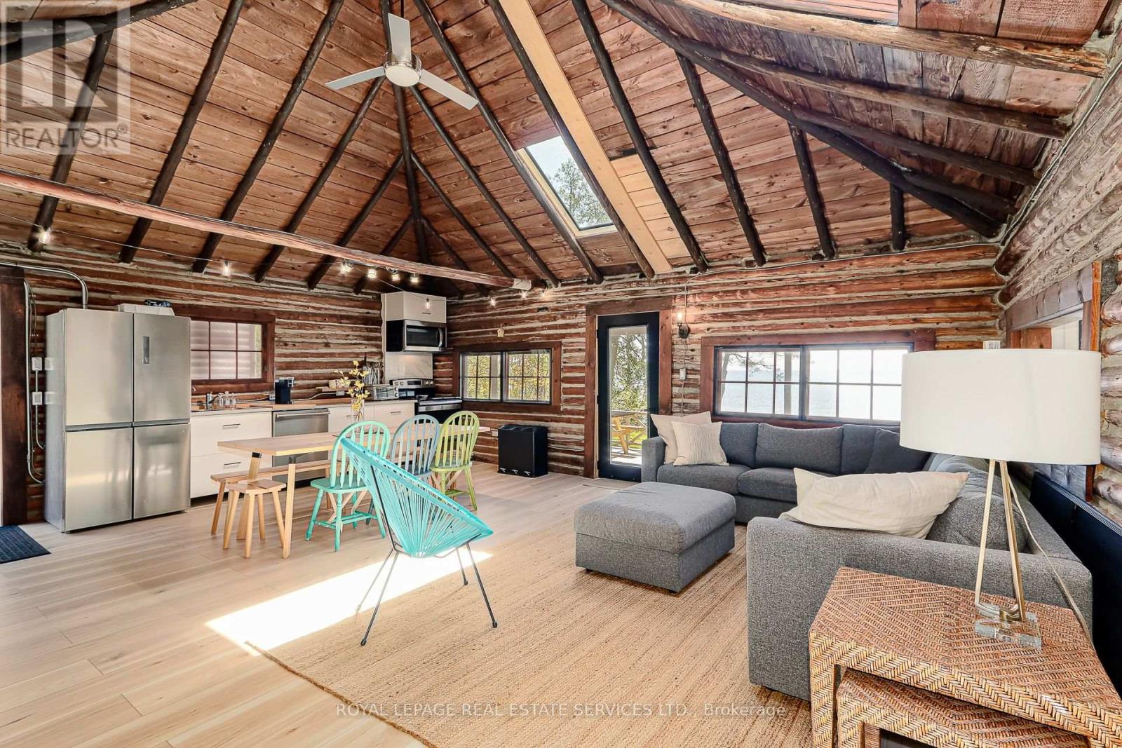 295 CEDAR AVENUE - Image 19