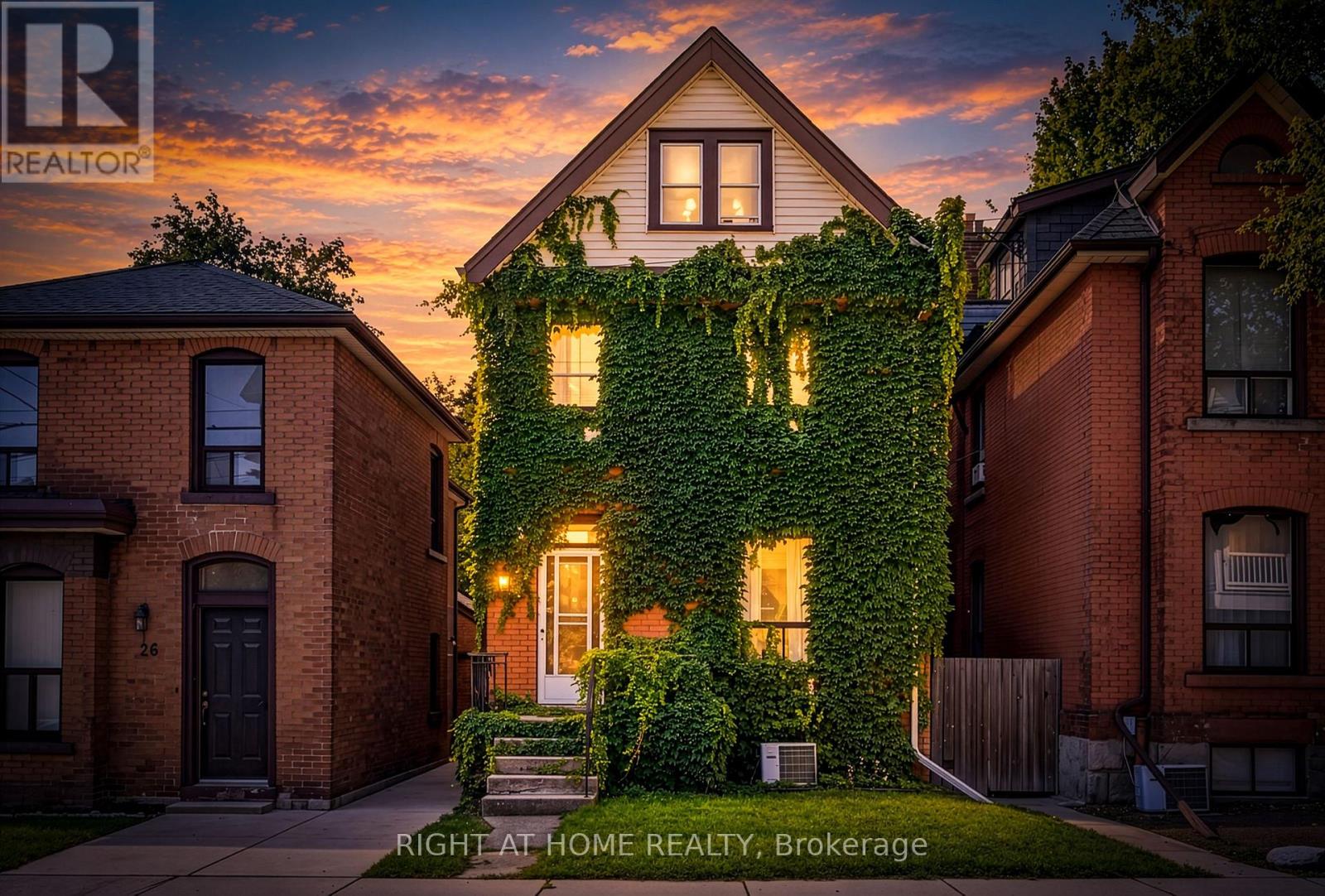 1 - 24 LOCKE STREET S, Hamilton (Strathcona) — photo 2