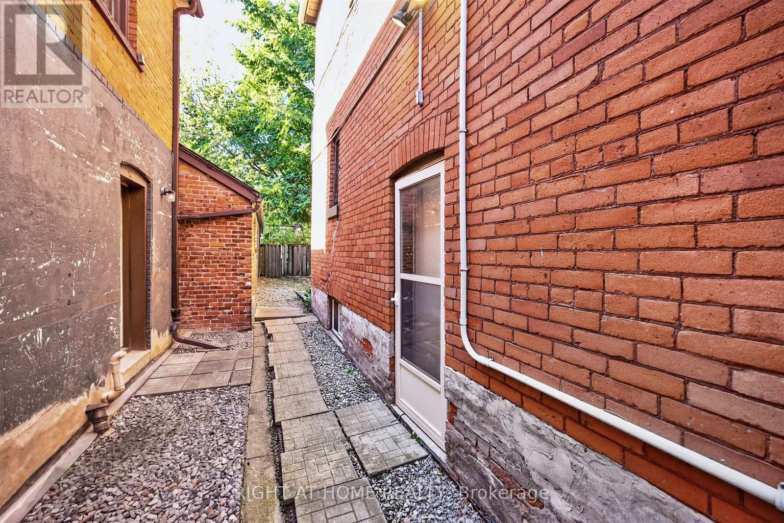 1 - 24 LOCKE STREET S, Hamilton (Strathcona) — photo 23