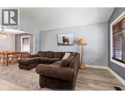 Family room/Fireplace - 6 Reynolds Court, Amherstburg, ON N9V3X8 Photo 6