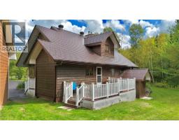 Bath (# pieces 1-6) - 239 Route 322, North Tetagouche, NB E2A4Y6 Photo 8
