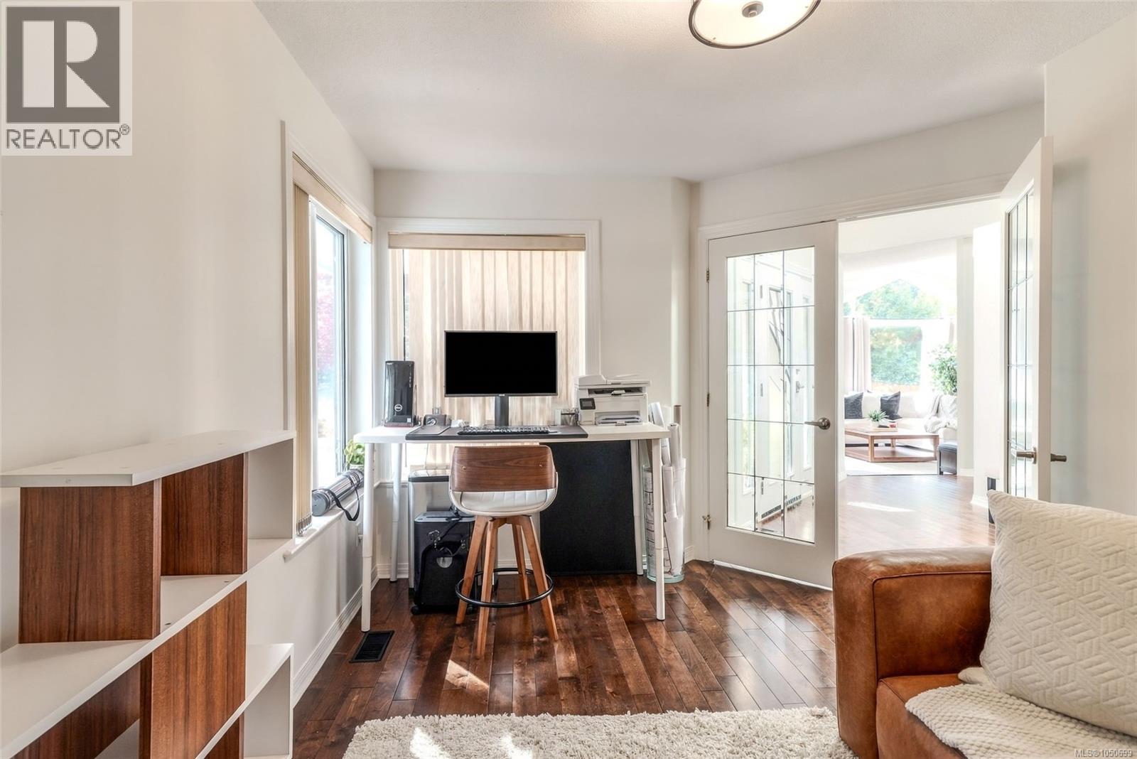 3361 Redden Rd - 24