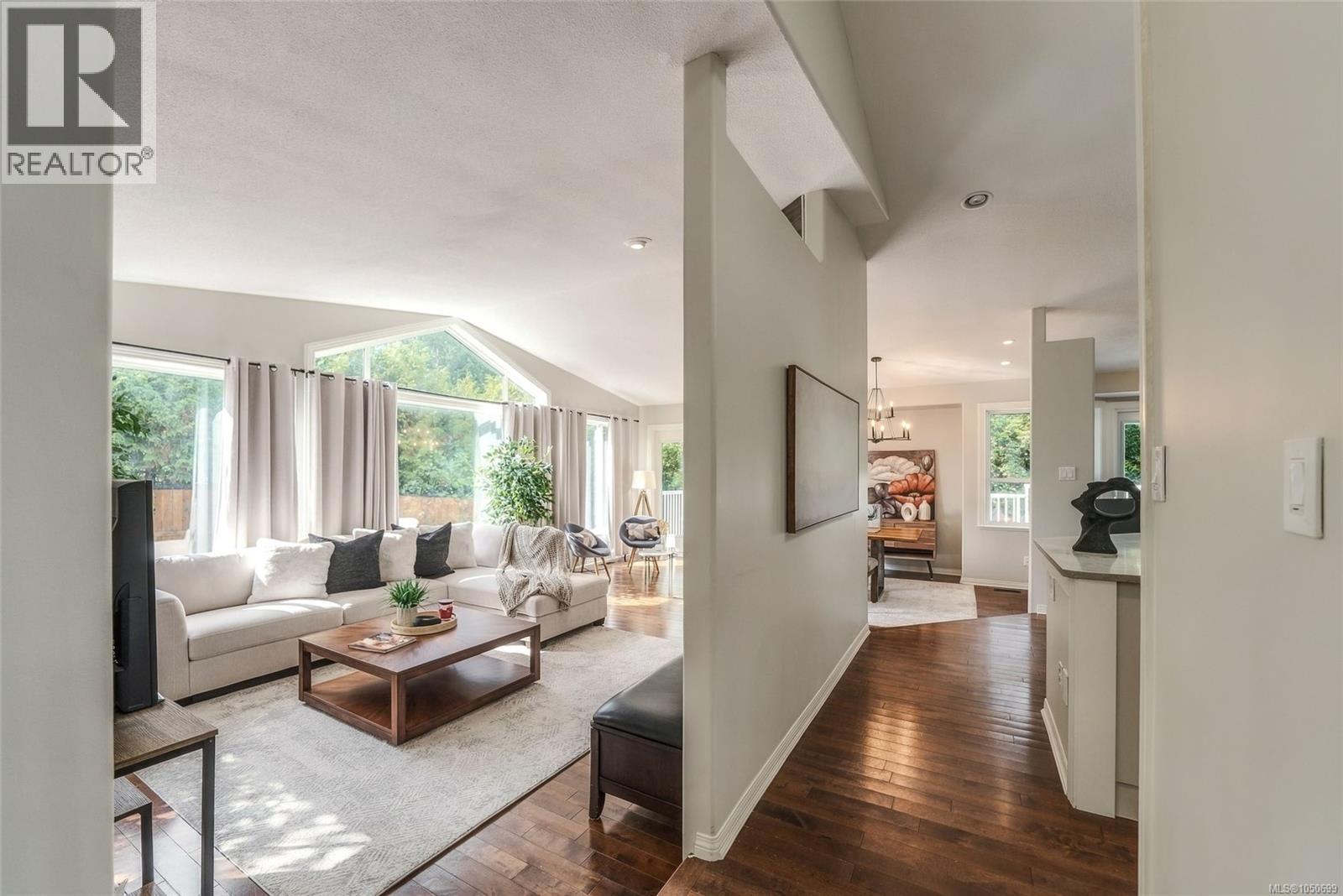 3361 Redden Rd - 32