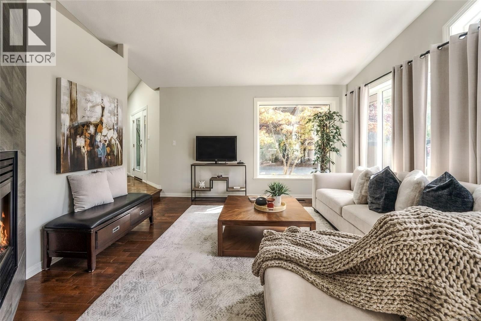 3361 Redden Rd - Image 4