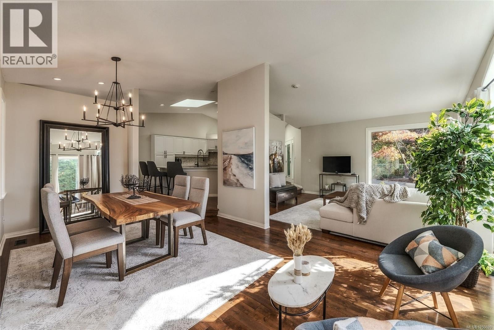 3361 Redden Rd - Image 40