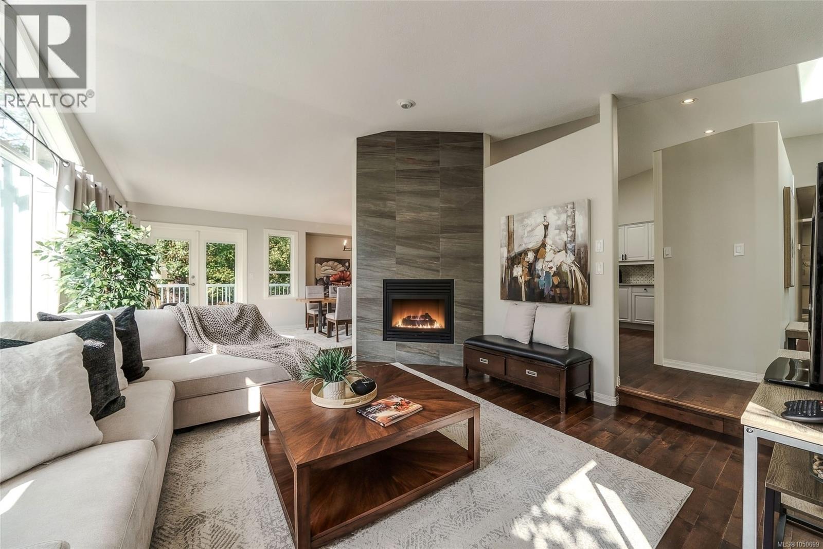 3361 Redden Rd - 44