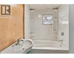 291 Jolly Close, Gabriola Island, BC V0R1X2 Photo 23