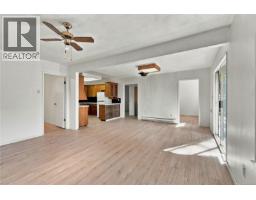 291 Jolly Close, Gabriola Island, BC V0R1X2 Photo 8