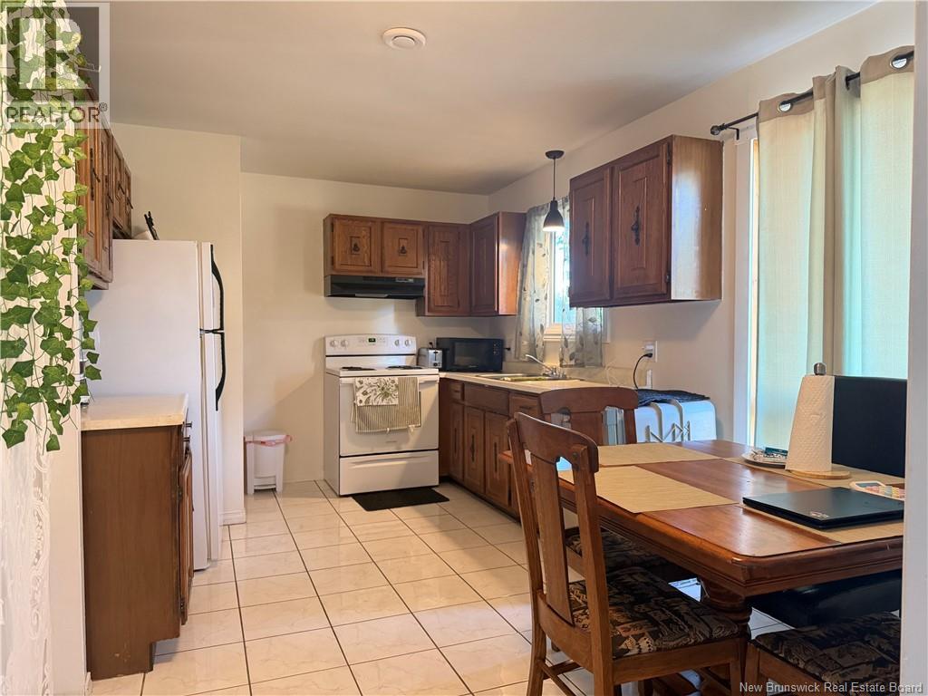 1515 Alexander Drive, Bathurst — photo 11