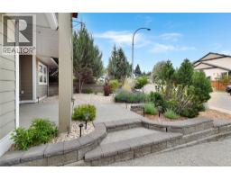 Laundry room - 1704 2nd Ave S, Cranbrook, BC V1C0A1 Photo 11