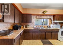 1291 6th Avenue, Fernie, BC V0B1M0 Photo 9