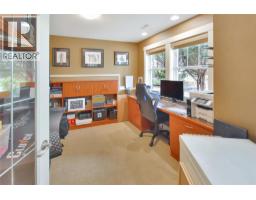 Full bathroom - 1704 2nd Ave S, Cranbrook, BC V1C0A1 Photo 14