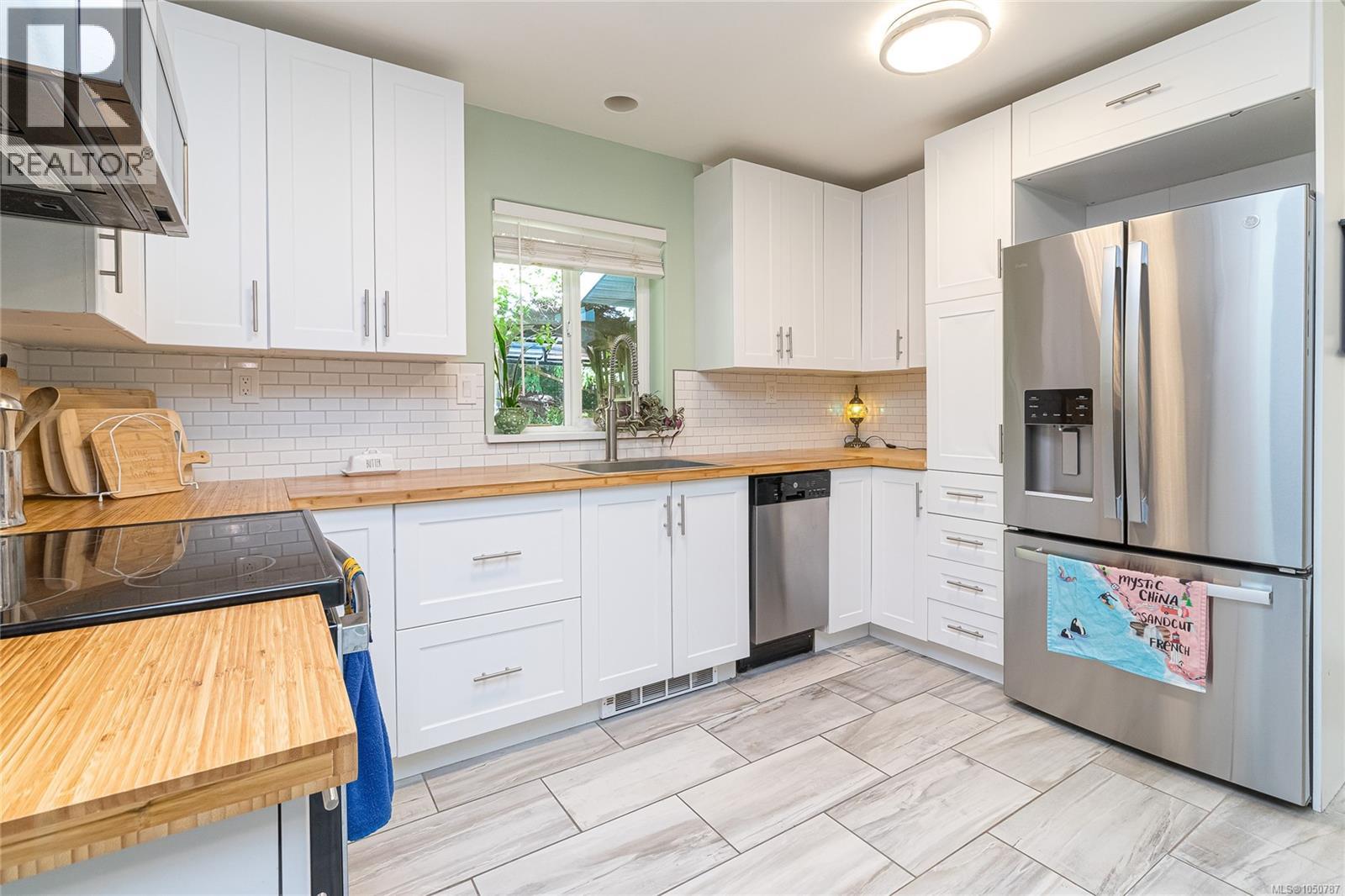 2196 Phillips Rd - Image 13