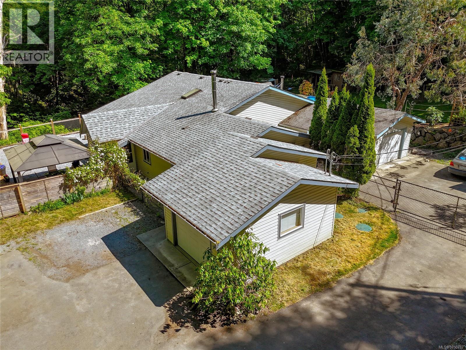 2196 Phillips Rd - Image 27