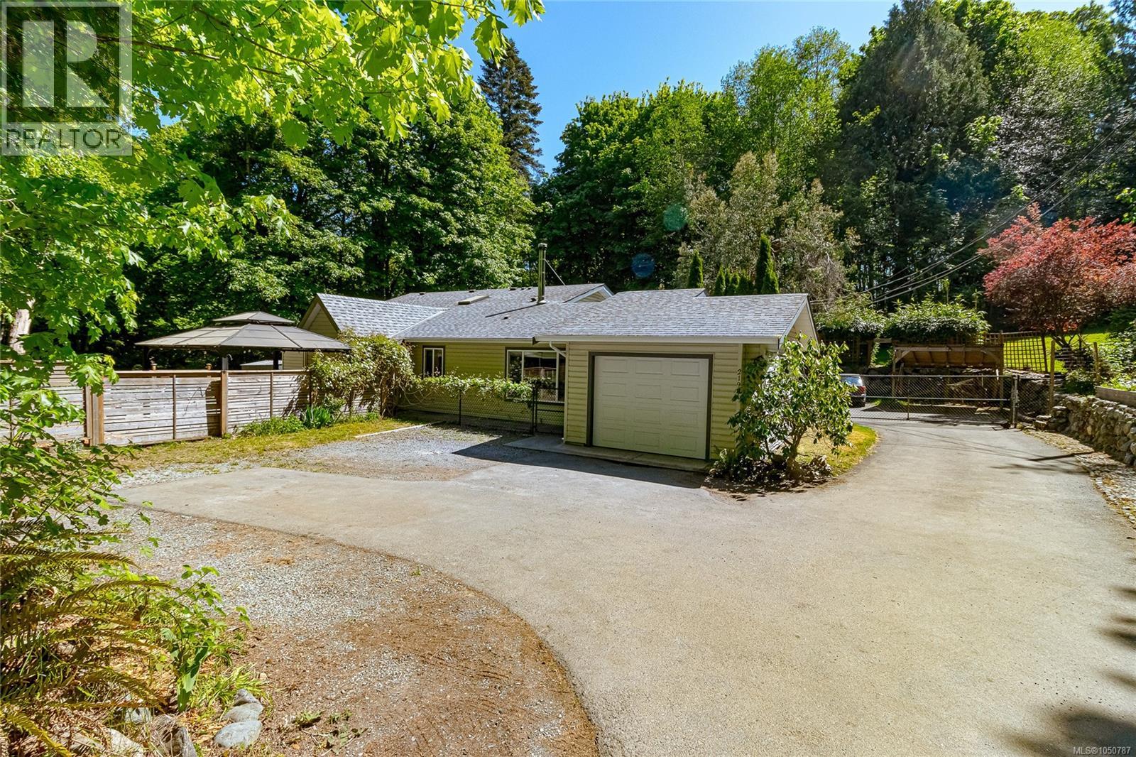 2196 Phillips Rd - Image 4
