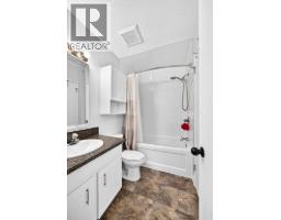 16, 803 Varsity Estates Drive Nw, Calgary, AB T3B4W5 Photo 18
