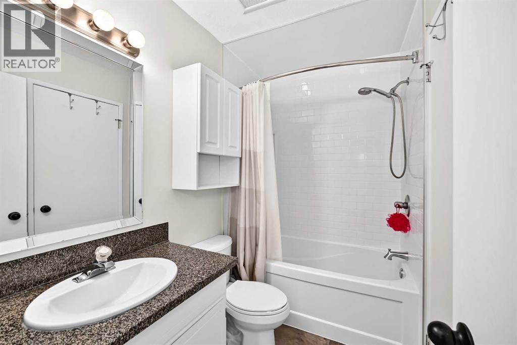 16, 803 Varsity Estates Drive NW - photo 17