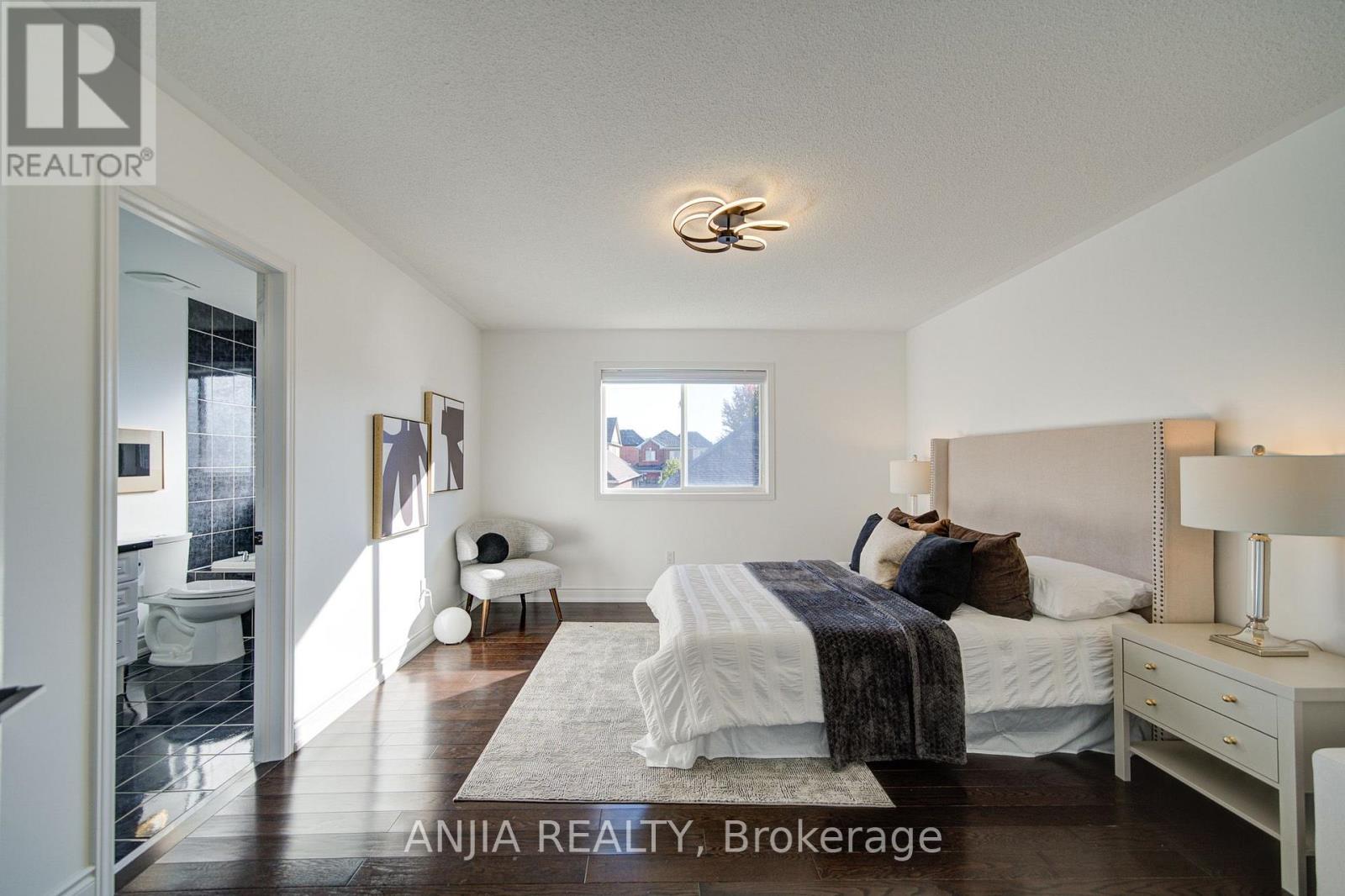 28 GRANDWOOD AVENUE - Image 30