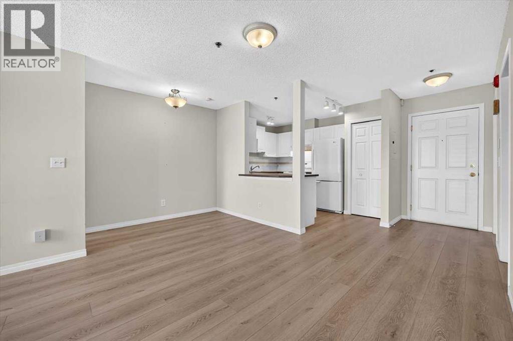 212, 7 Harvest Gold Manor NE - photo 15