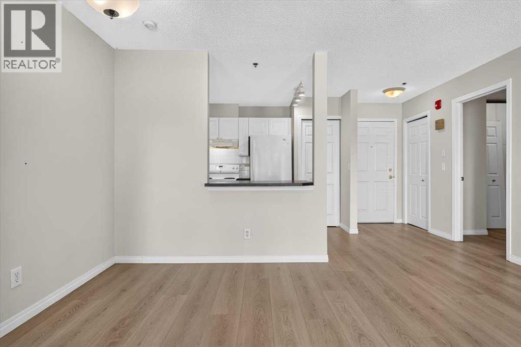 212, 7 Harvest Gold Manor NE - photo 16