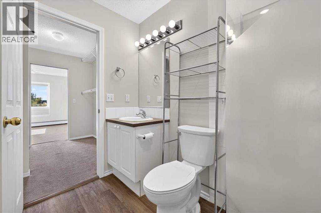 212, 7 Harvest Gold Manor NE - photo 31