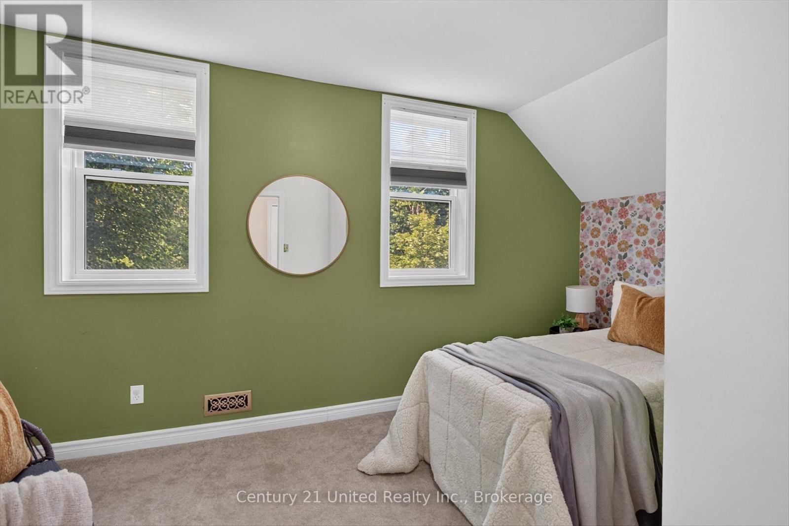 4 BERTIE STREET - Image 30