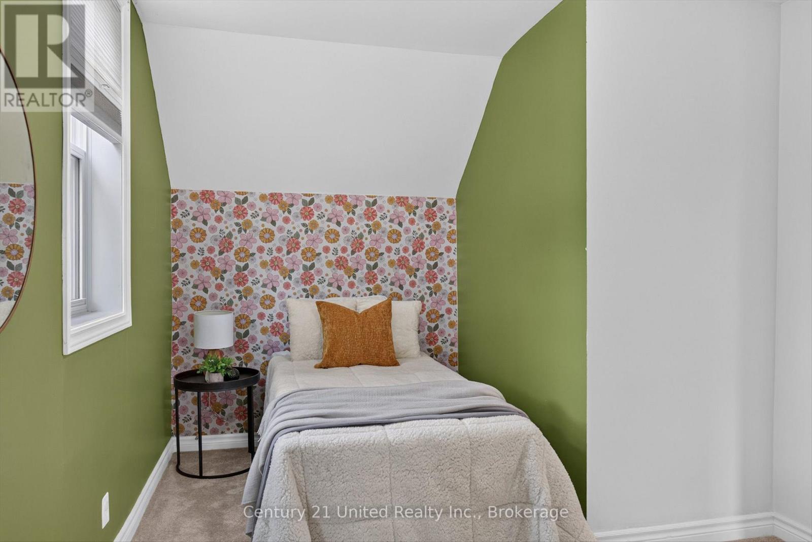 4 BERTIE STREET - Image 31