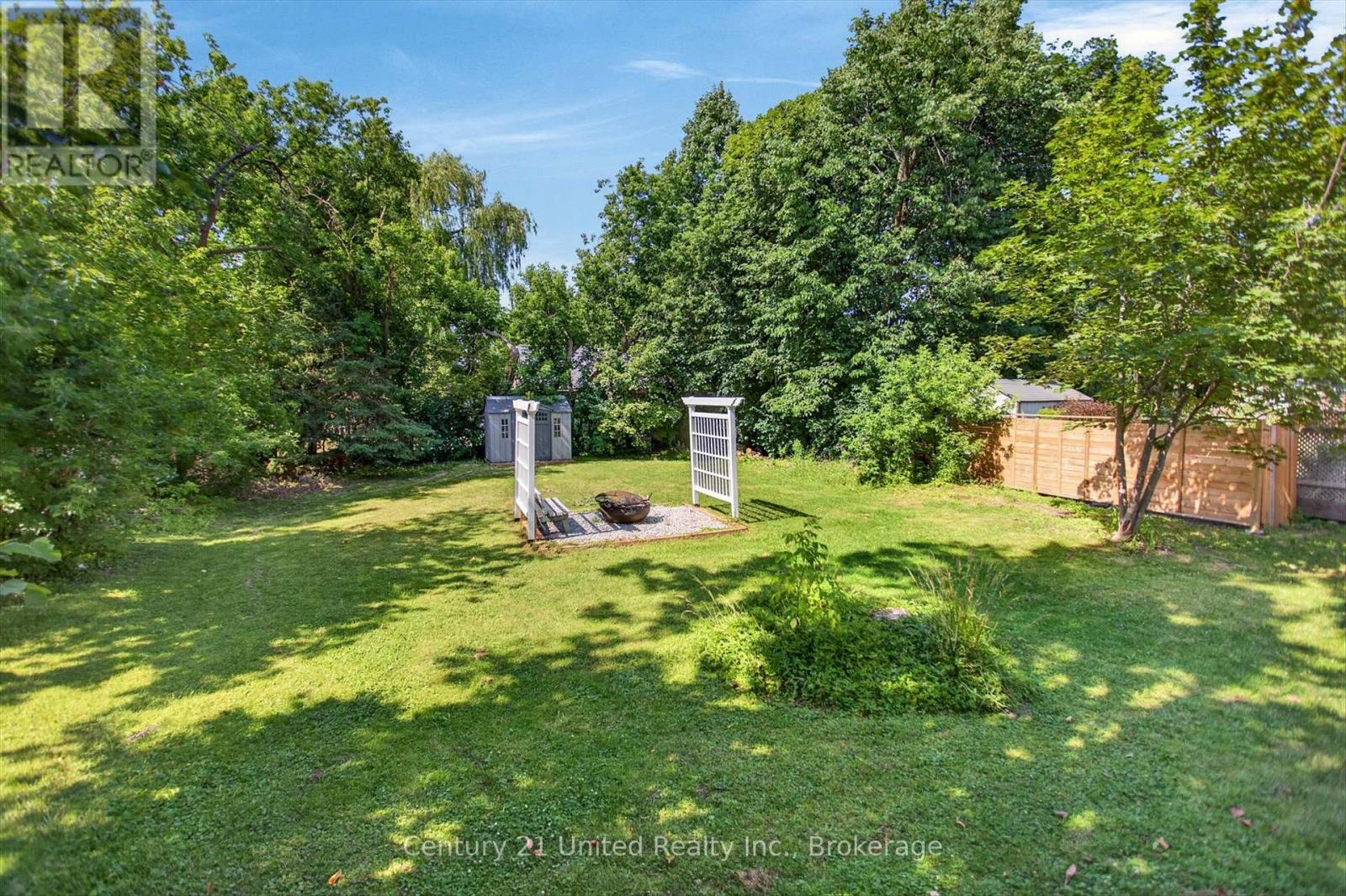 4 BERTIE STREET - Image 41