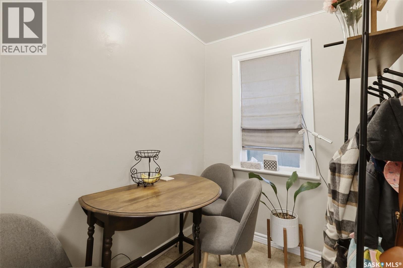 115 Ash STREET E - 13
