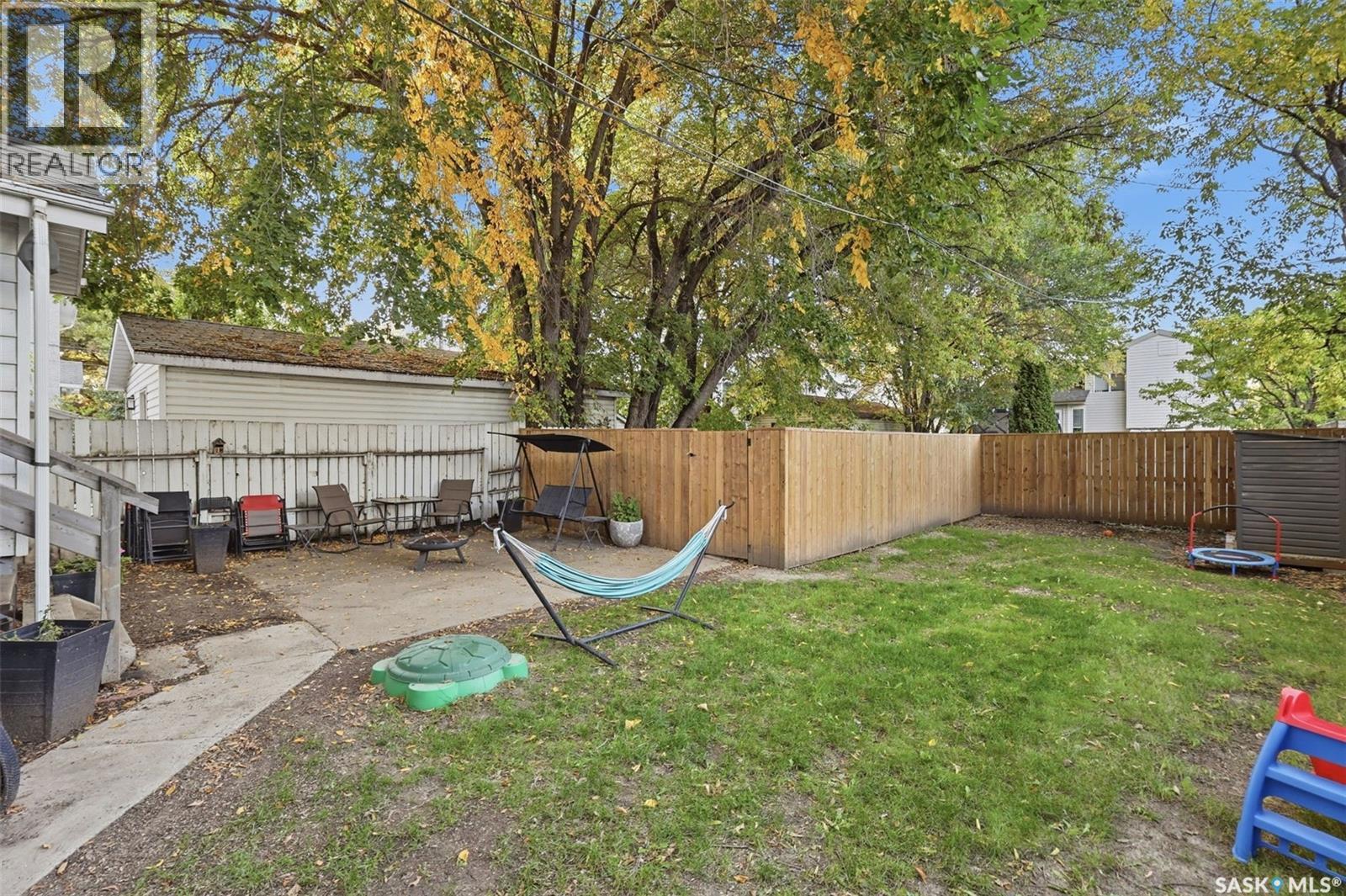 115 Ash STREET E - 30