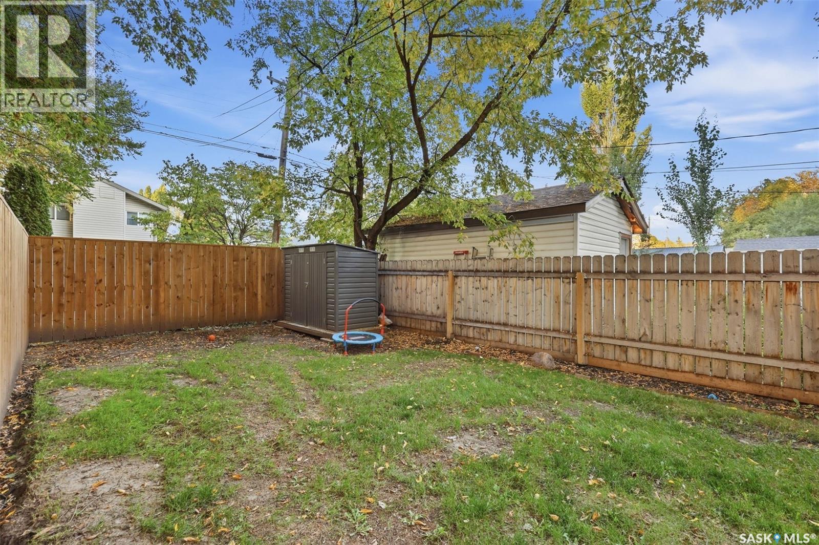 115 Ash STREET E - 31