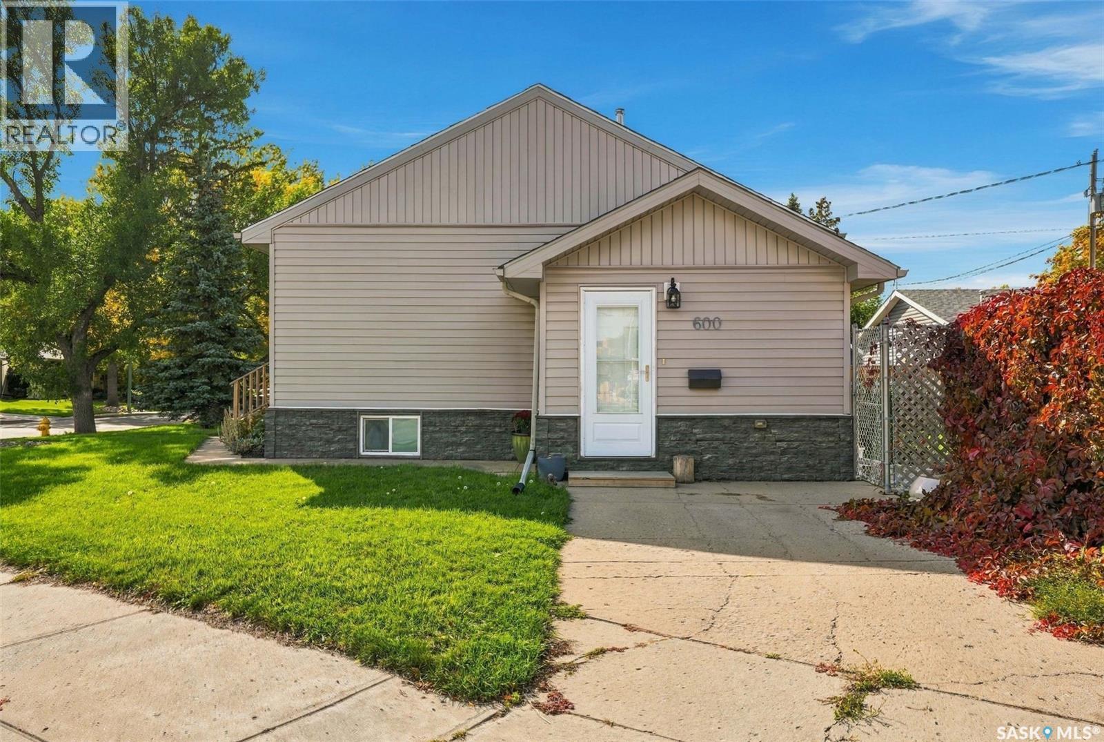 600 Mullin AVENUE E, Regina — photo 2