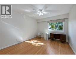 310 853 Selkirk Ave, Esquimalt, BC V9A2T7 Photo 21