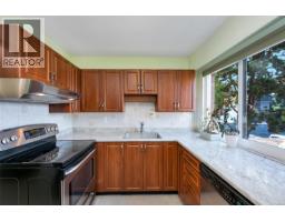 310 853 Selkirk Ave, Esquimalt, BC V9A2T7 Photo 15