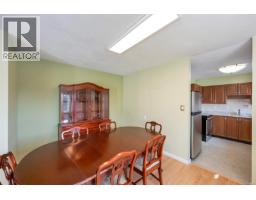 310 853 Selkirk Ave, Esquimalt, BC V9A2T7 Photo 12