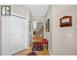 Primary Bedroom - 60 Sherwood Crescent Nw, Calgary, AB T3R0G2 Photo 6