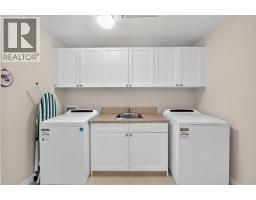 60 Sherwood Crescent Nw, Calgary, AB T3R0G2 Photo 22