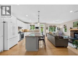 Laundry room - 60 Sherwood Crescent Nw, Calgary, AB T3R0G2 Photo 9