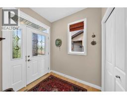 60 Sherwood Crescent NW - photo 5