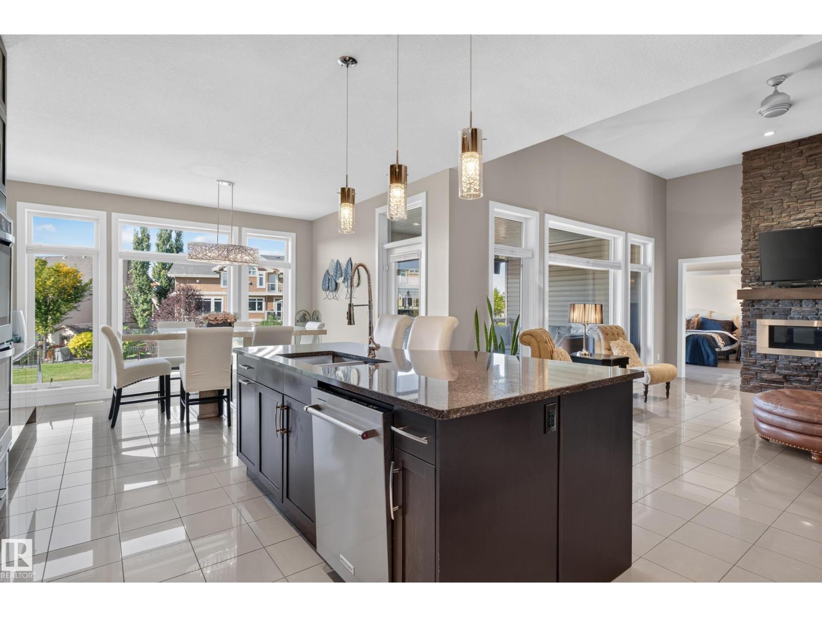 4204 TRIOMPHE PT - Image 16