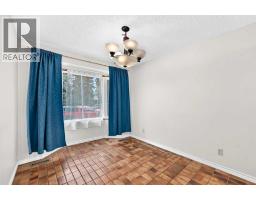 4pc Bathroom - 454 20 Avenue Nw, Calgary, AB T2M1C4 Photo 10