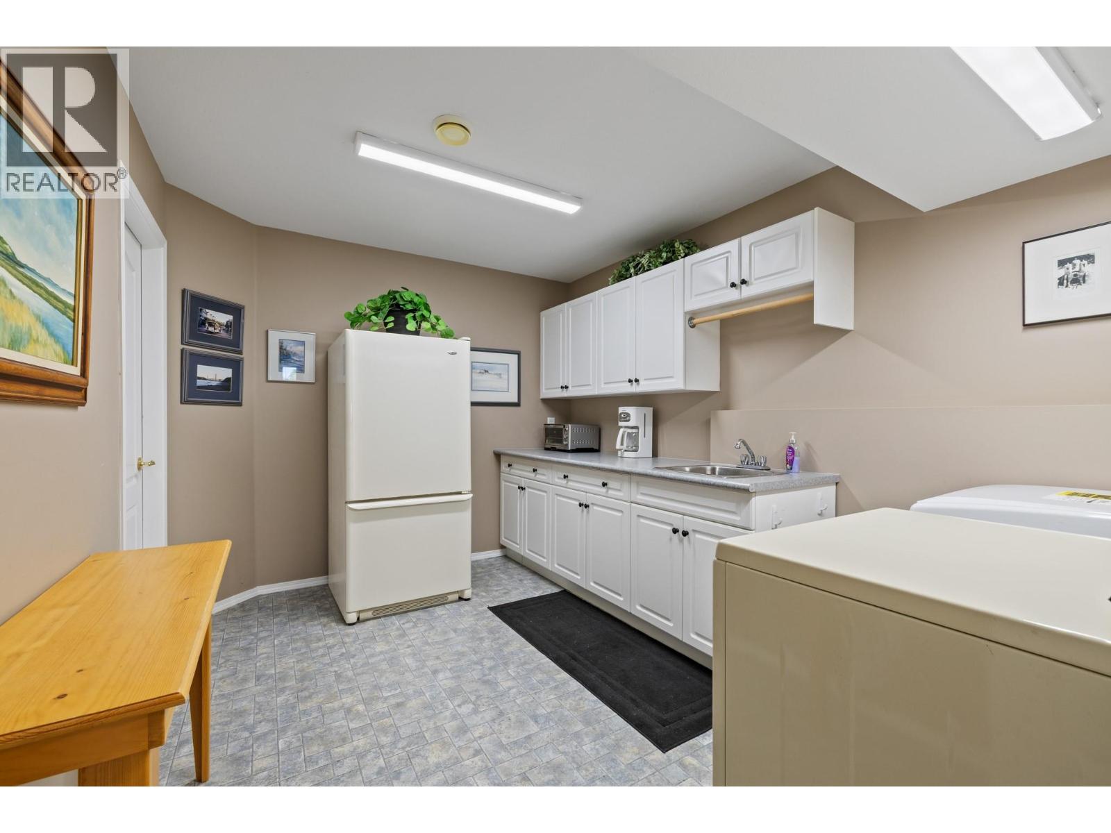 2300 Silver Place Unit# 3, Kelowna