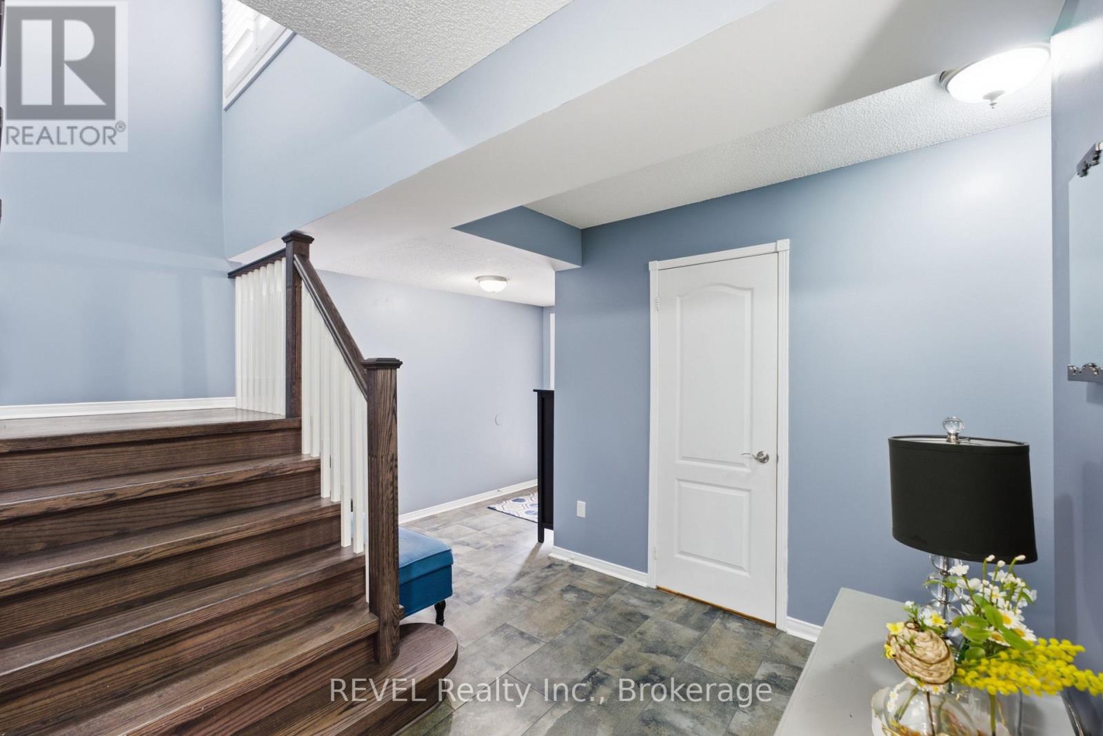 20 HAYLOFT COURT - 21