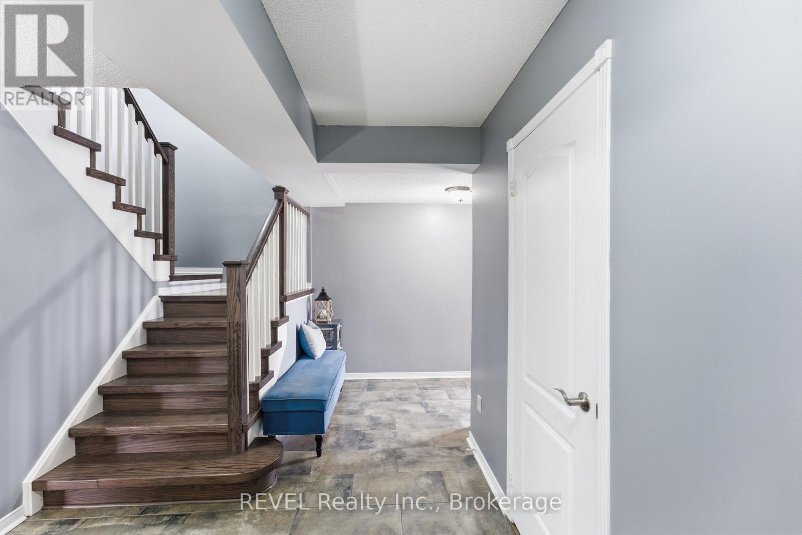 20 HAYLOFT COURT - 6