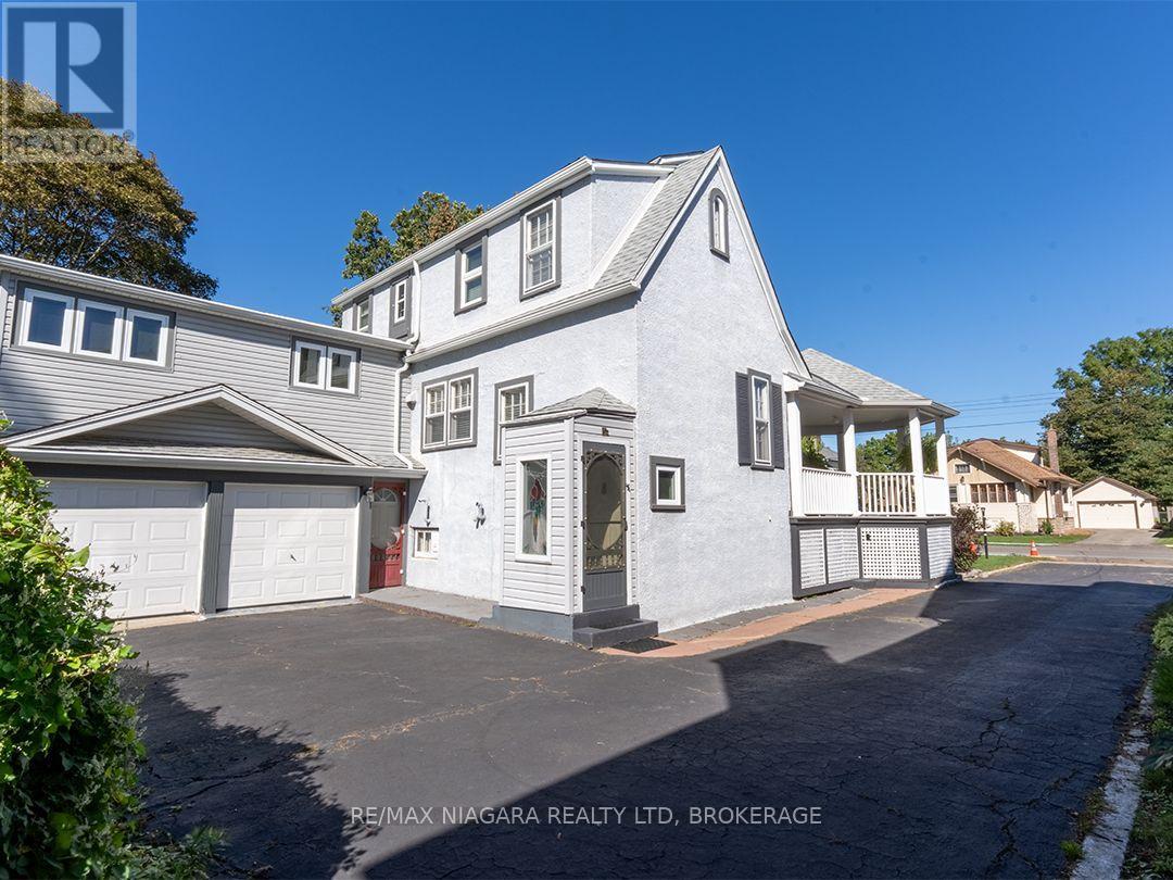 344 CLARENCE STREET - 2