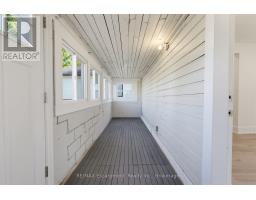 Bathroom - #1 - 11 Charles Street, Brantford, ON N3T1A9 Photo 6