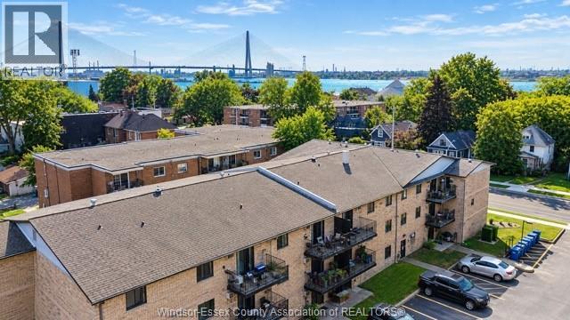 #304 3355 SANDWICH STREET - 20