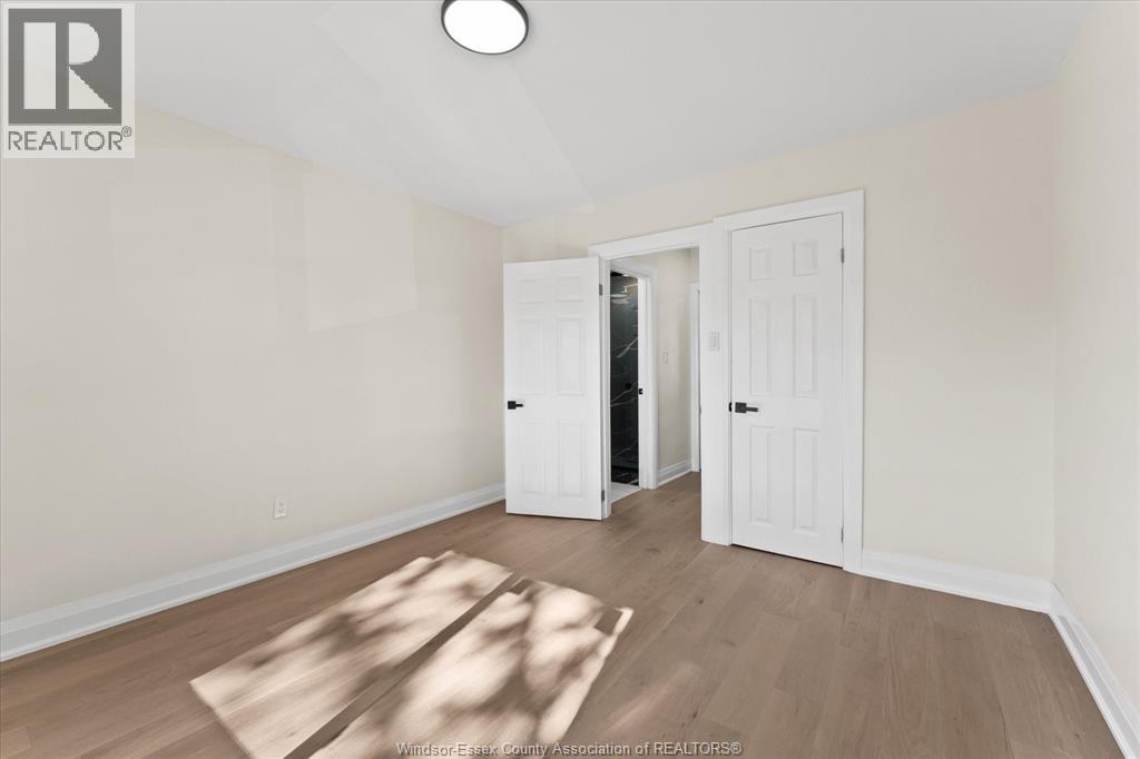 930 Elsmere Ave - 19