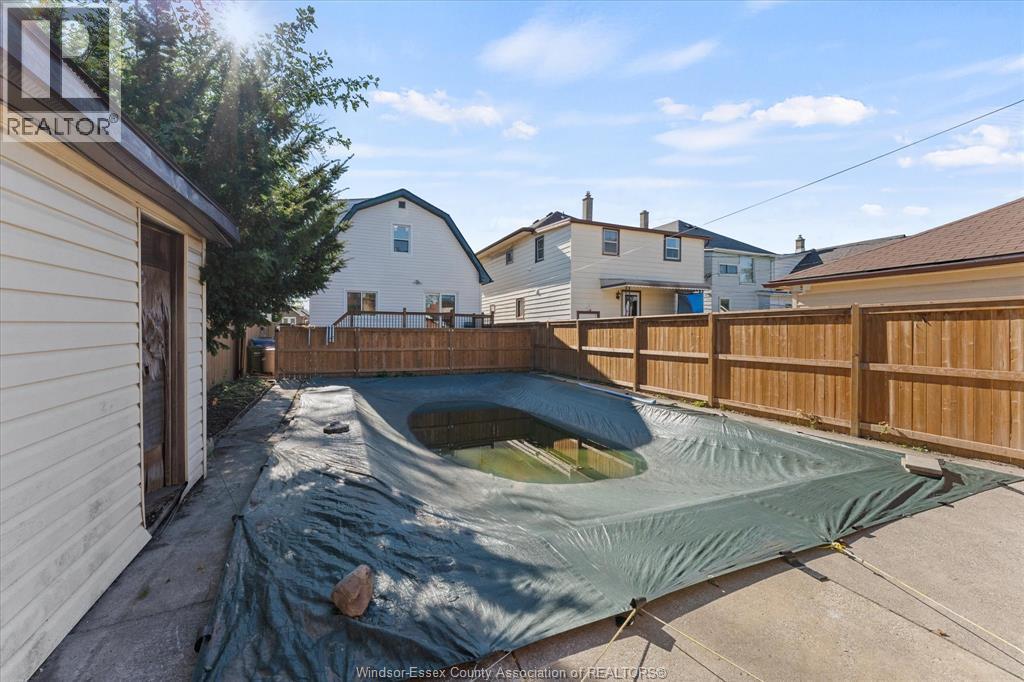 930 Elsmere Ave - 32