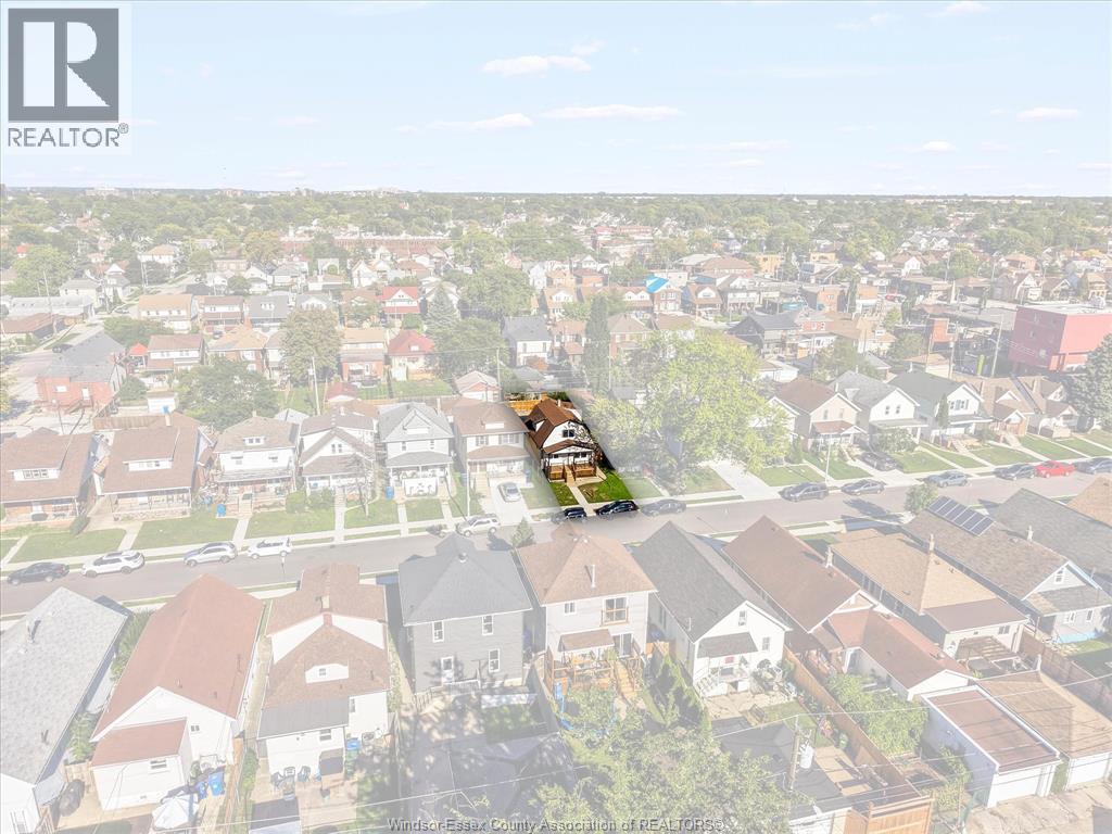 930 Elsmere Ave - Image 36